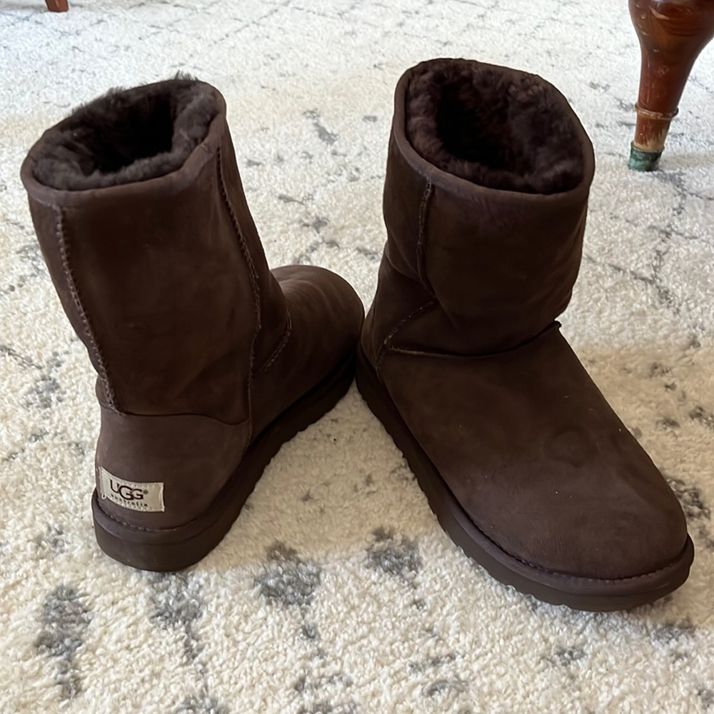 UGG Classic Short Dark Brown Boots size 9.  Worn once or twice!  Like new!